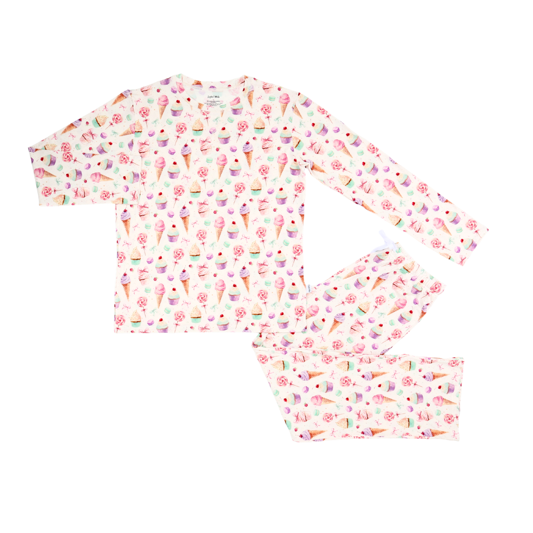 Children's long-sleeve shirt and pants with ice cream cone pattern on a white background